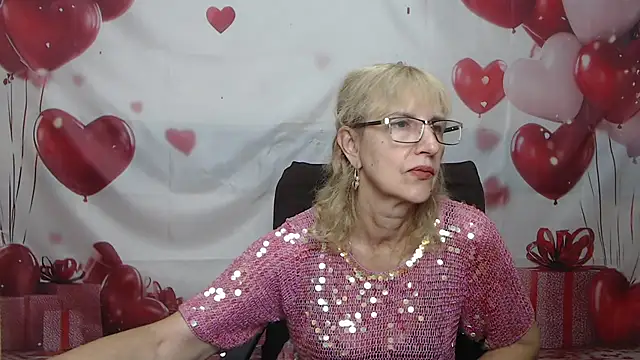 PattySanny Adlı Modelin Canlı XXX Sohbeti
