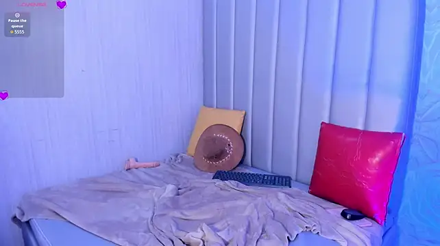 Chat +18 de sky_velvet ao vivo