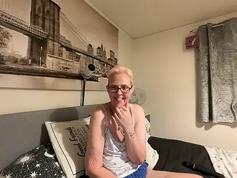 Chat XXX Live Curvy-Jinx