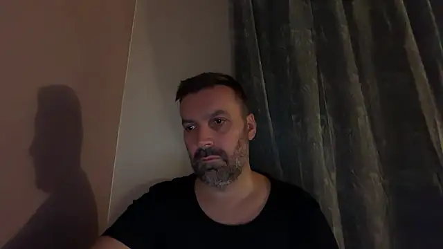 coolsmith81 Adlı Modelin Canlı XXX Sohbeti