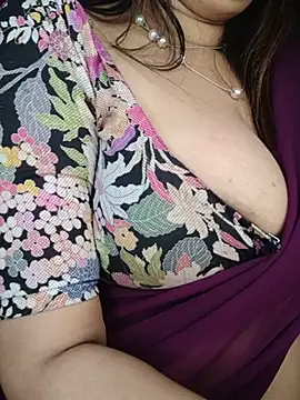 Chat XXX ao vivo de AASHIi_Love
