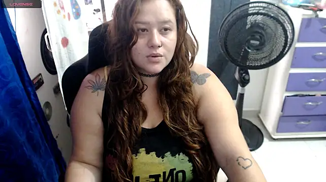 Živý XXX chat xherry_horny