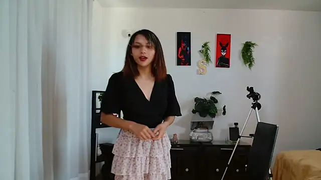 SKARLETEEN's Live XXX Chat
