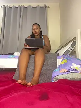 FREAKYBBW_001 Chat XXX in diretta
