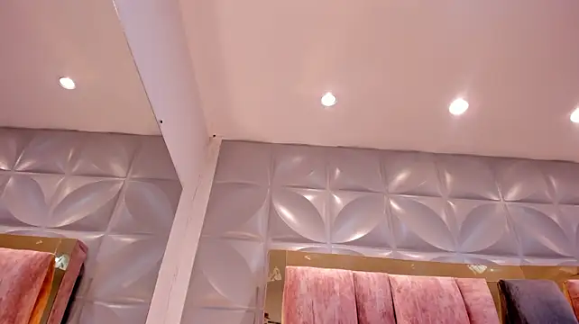 Czat XXX na żywo – Charlotte_Ice1