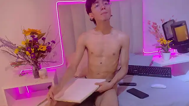 Twink_Sebas7 Adlı Modelin Web Kamerası Şovu