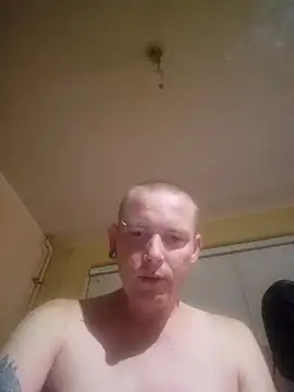 piercingpik's Webcam Show