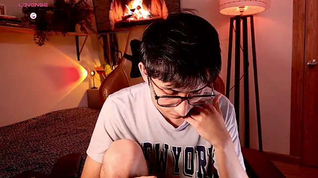 צ'אט XXX בשידור חי של Sr_evann