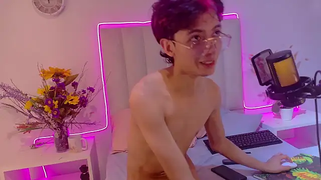 Twink_Sebas7 在線直播表演