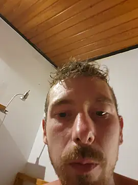 Simonshakeloveass' Live XXX Chat
