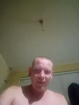 piercingpik – webcam-show