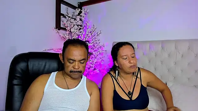 Chat XXX en directo de John_n_Kate