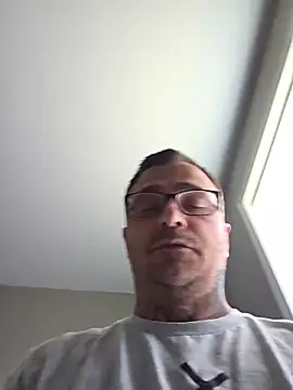 dadbod1178のライブXXXチャット