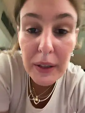 LillyFlowerson Live XXX Chat