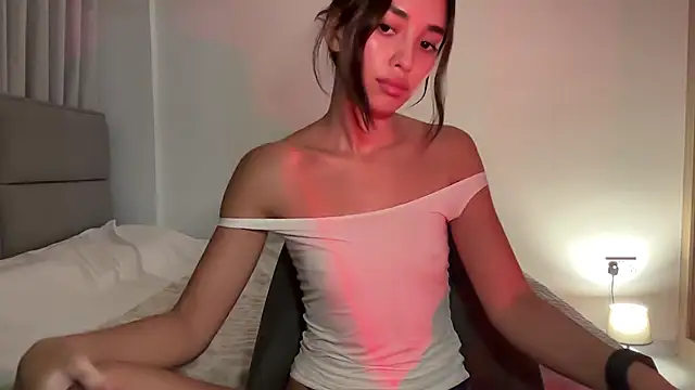 Tira_misu's Live XXX Chat