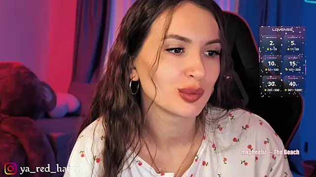 -RED_HAT- Adlı Modelin Canlı XXX Sohbeti