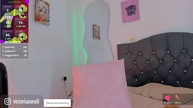 Živý XXX chat Vickyallien
