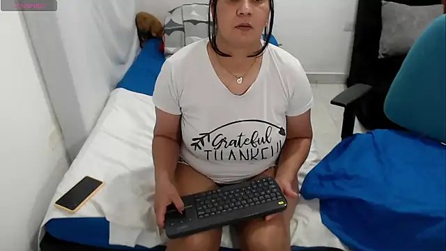 Czat XXX na żywo – LAURA_Foxht