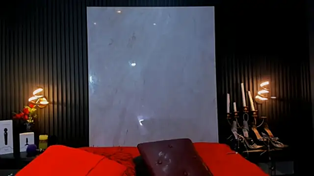 MiaWolton's Live XXX Chat