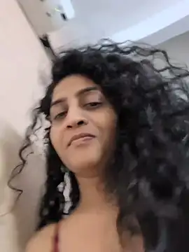 sexysilmy Adlı Modelin Canlı XXX Sohbeti