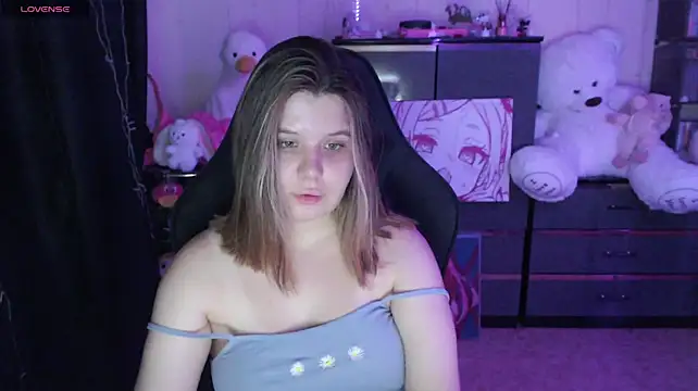 AmyVibess Adlı Modelin Canlı XXX Sohbeti