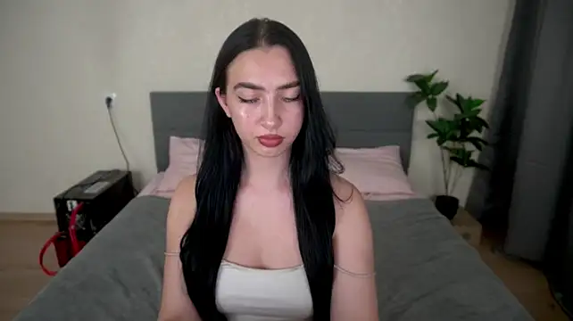 WildKittenX_'s Live XXX Chat