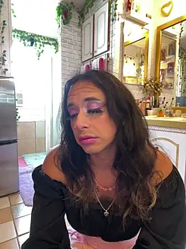 Chat +18 de TranSexualJade95 ao vivo
