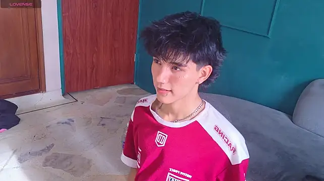 christopher_robin4 Adlı Modelin Canlı XXX Sohbeti