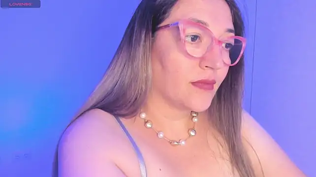 Chat +18 de Naty_Mature_ ao vivo