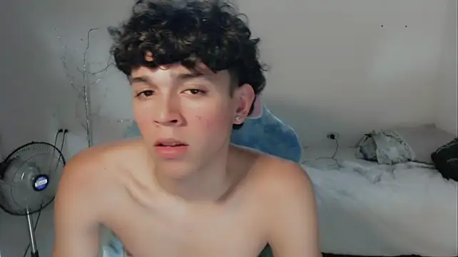 FUNNY_DICK_ Adlı Modelin Canlı XXX Sohbeti