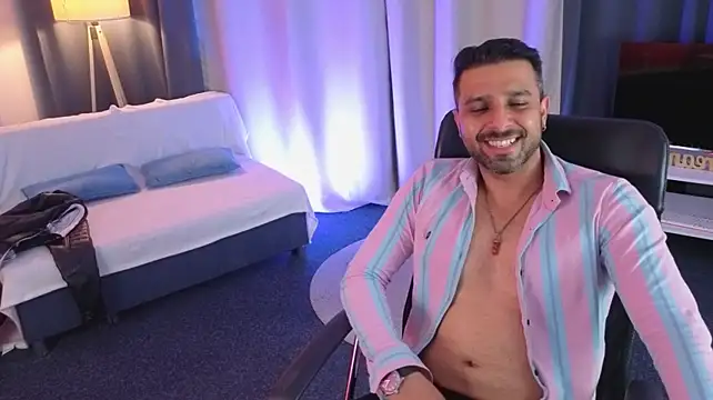 RyannSteel – Naživo XXX chat