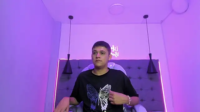 Antrax_18_ webcam show