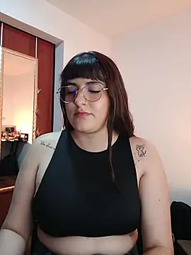 Chat XXX ao vivo de Ahri_Mercury