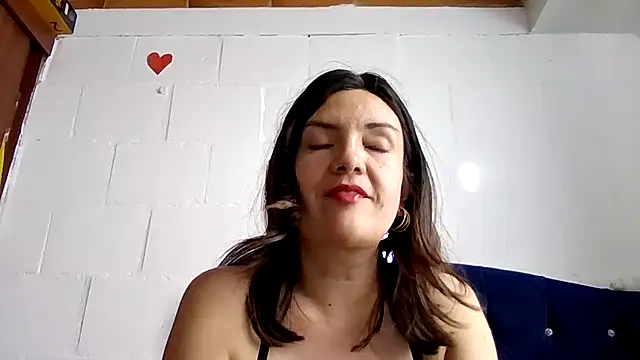 princessbella93 即時 XXX 聊天