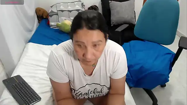 LAURA_Foxht Obrolan Langsung XXX