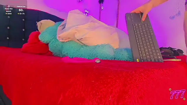 Samanthaa_Hot__ – Naživo XXX chat
