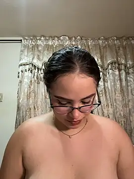 Tayler_Kim Chat XXX in diretta