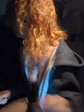 Živý XXX chat FreyaFucksFans