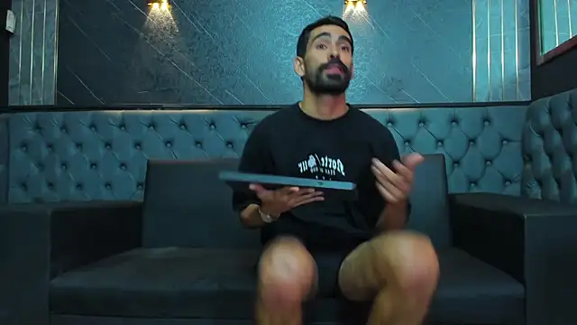 Živý XXX chat Andres_Bless