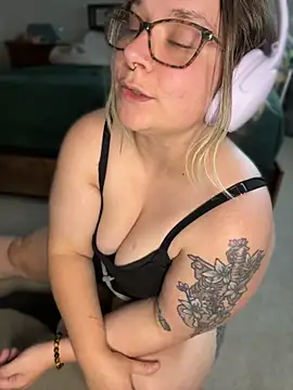 kitten0760 现场XXX聊天