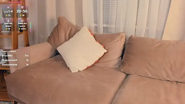XXX chat uživo modela MeridethLiotta