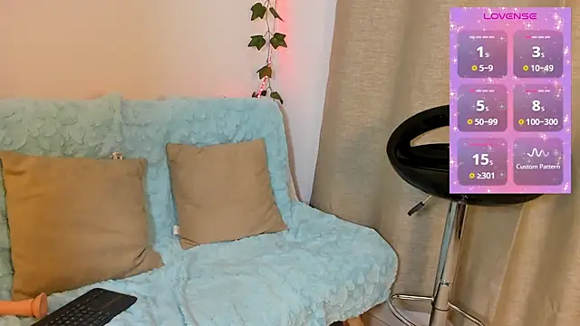 Rebeca_Marchetti Adlı Modelin Canlı XXX Sohbeti
