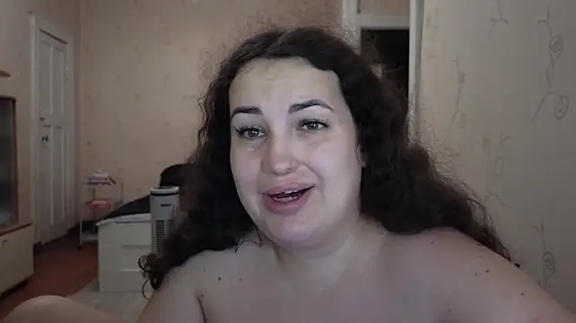 VladaCandy Adlı Modelin Canlı XXX Sohbeti