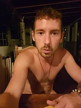 Simonshakeloveass Chat XXX in diretta