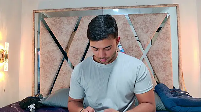 jayd_muscle Pertunjukan Webcam