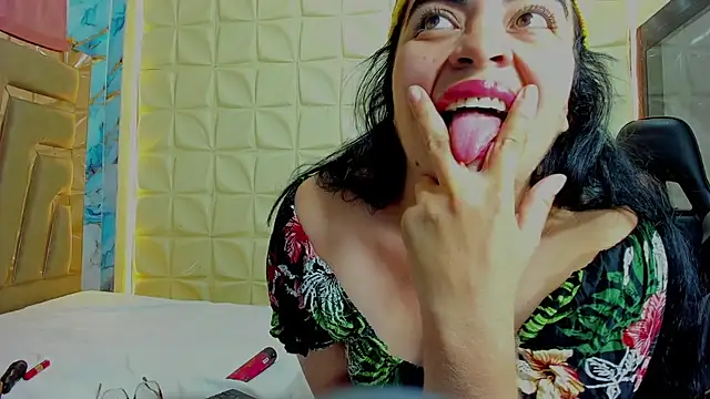 XXX chat uživo modela megan_glenda
