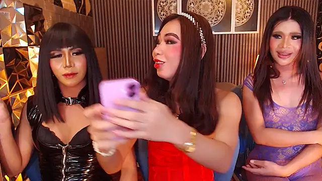 دردشة AudreyMilesTrans الجنسية المباشرة