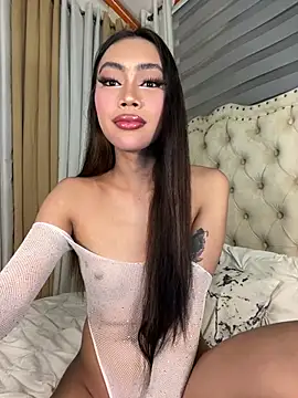 Innocent_yanixx69's Live XXX Chat