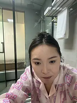 Chat XXX Live Qlong000