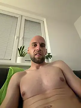 Oliver_outside – Naživo XXX chat